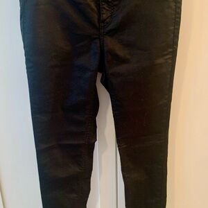 Divided Black Skinny Pants